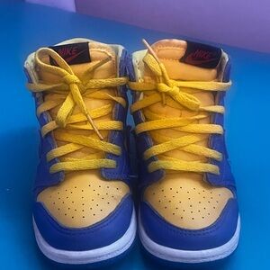 Nike Kids Yellow and Blue Sneakers